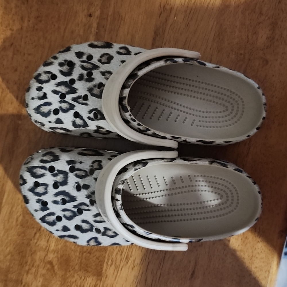 Crocs